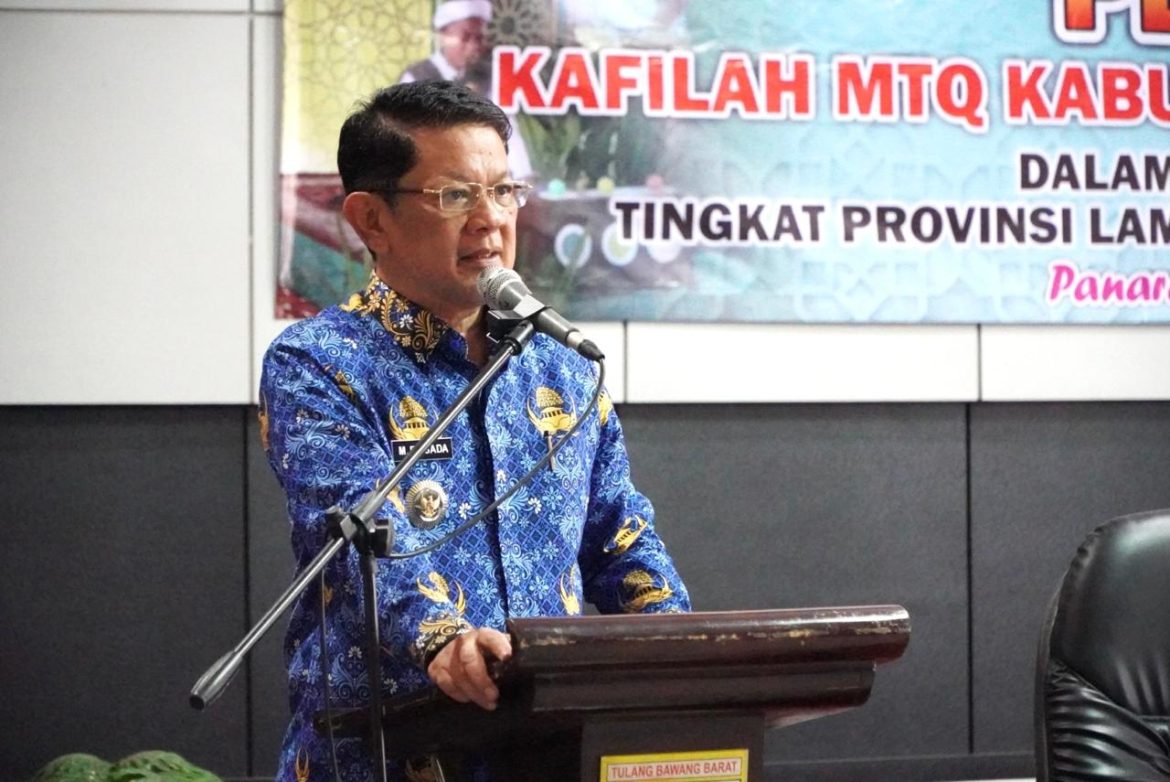 Pj Bupati Tubaba Melepas Kafilah MTQ Ke -51