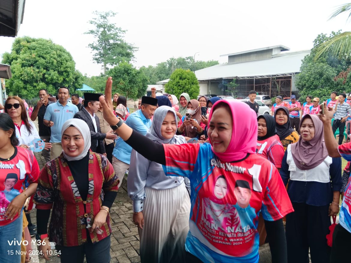 Terpilih Jadi Bupati Win-Nata Akan Bagikan Tas Gratis Bagi Siswa-Siswi Sekabupaten Tulang Bawang