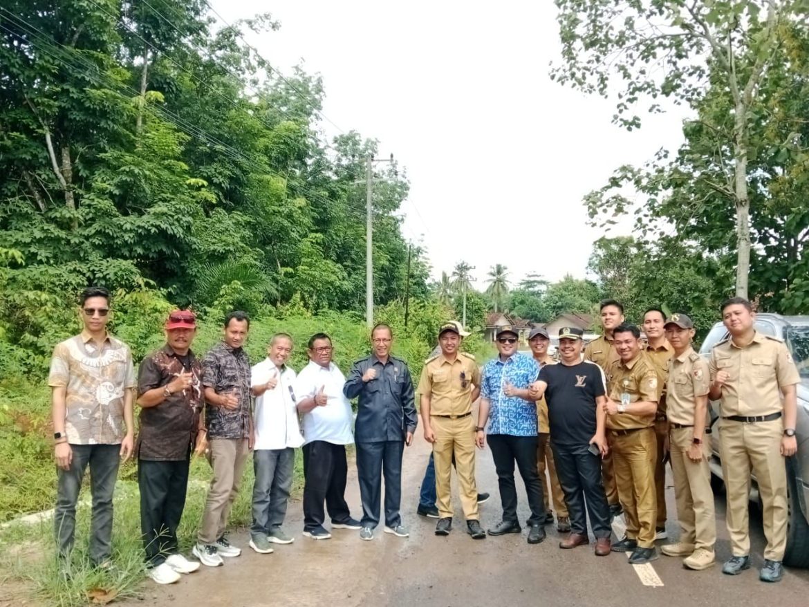 Rekanan Dinas PUPR Tubaba siap perbaiki dua titik ruas jalan amblas di Kecamatan Gunung Terang