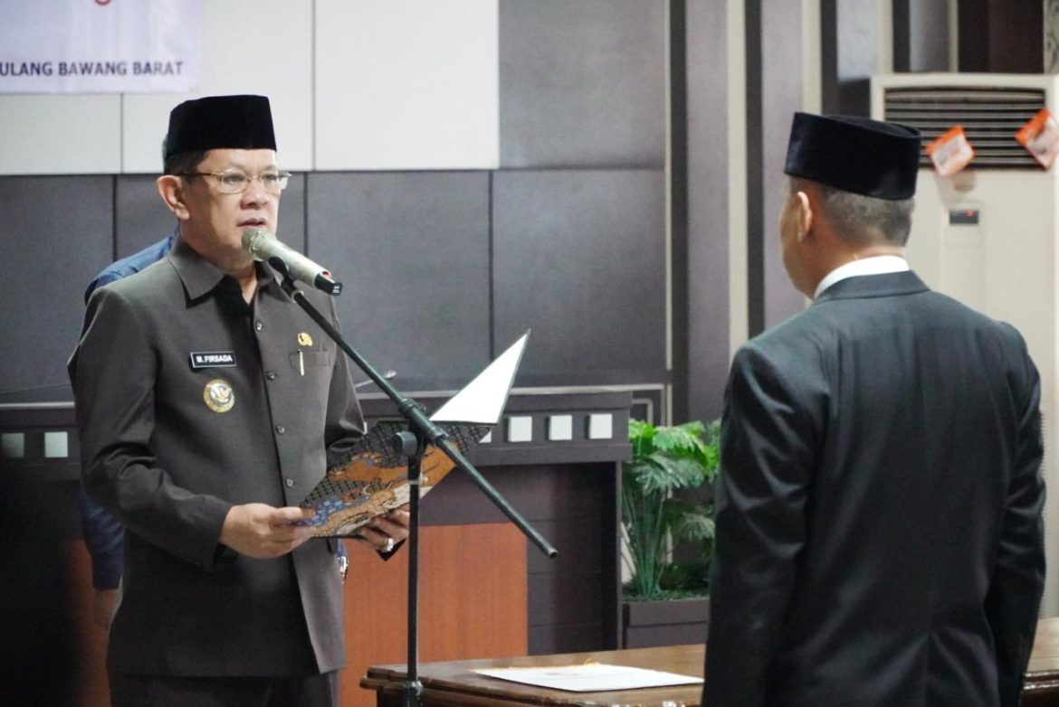 M.Firsada Lantik Perana Putra Jadi Penjabat Sekda