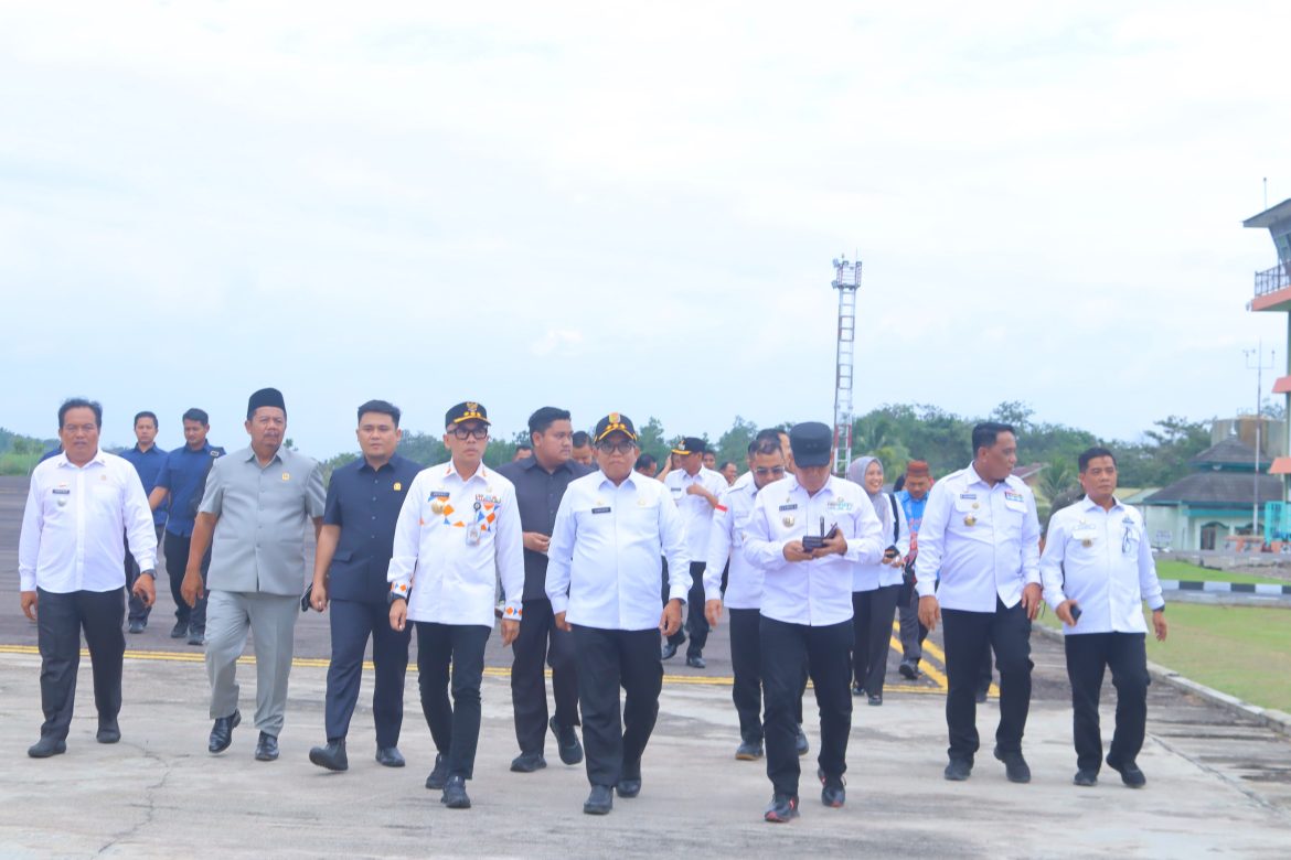 Bandara Gatot Subroto Way Kanan Resmi Dibuka, Raden Adipati Surya mendampingi Pj Gubenur Samsudin Lakukan Peluncuran Penerbangan Perdana Rute Way Kanan – Jakarta