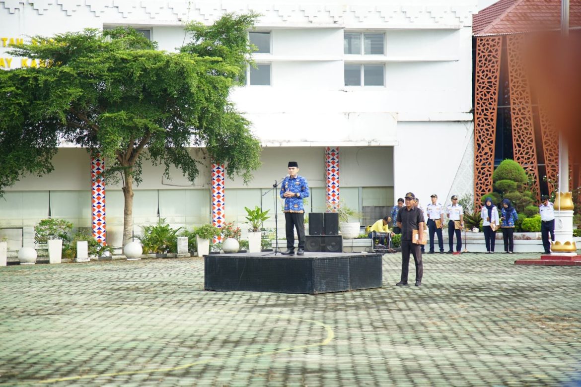 Pemkab Way Kanan Gelar Apel Bulanan Di Lapangan Buway Pemuka