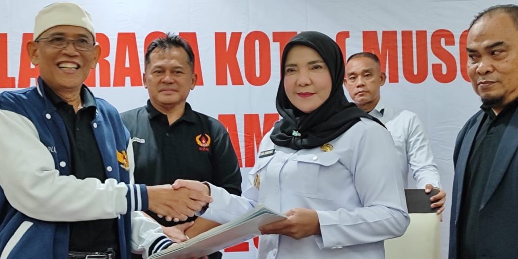 Wali Kota Bandar Lampung, Eva Dwiana, secara aklamasi kembali terpilih sebagai ketua umum KONI Bandar Lampung masa bakti 2025—2029.