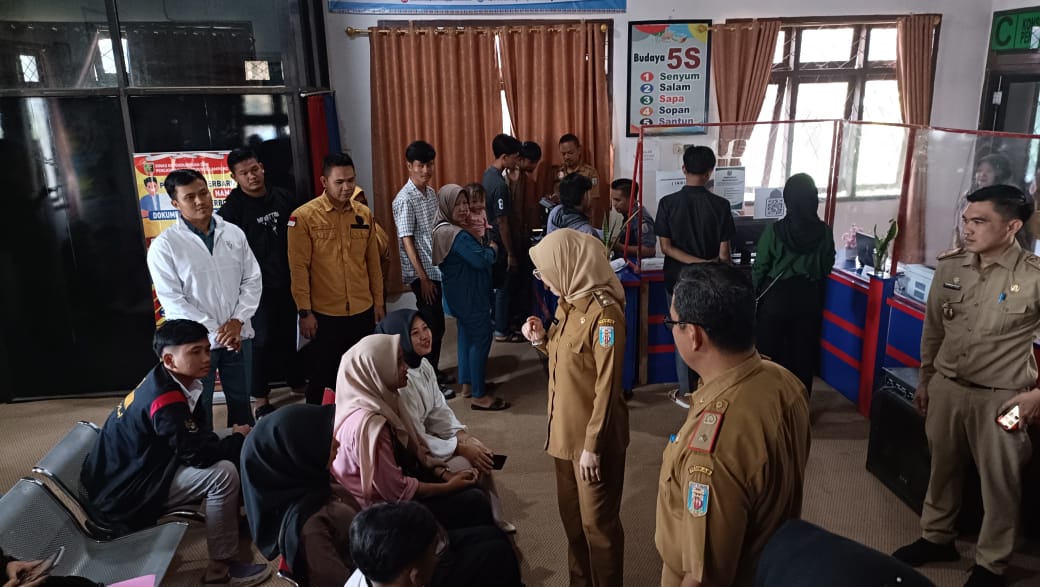 Pelaksana Tugas (Plt) Bupati Way Kanan Lakukan Sidak Ke Beberpa Organisasi Perangkat Daerah