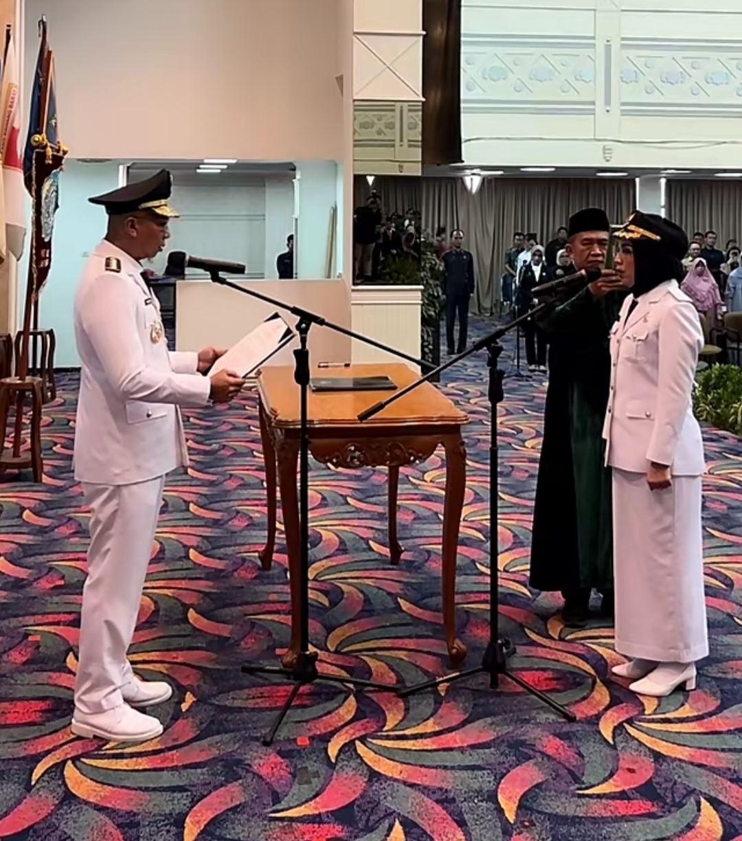 Gubernur Mirza Resmi Lantik Ayu Asalasiyah jadi Bupati Way Kanan