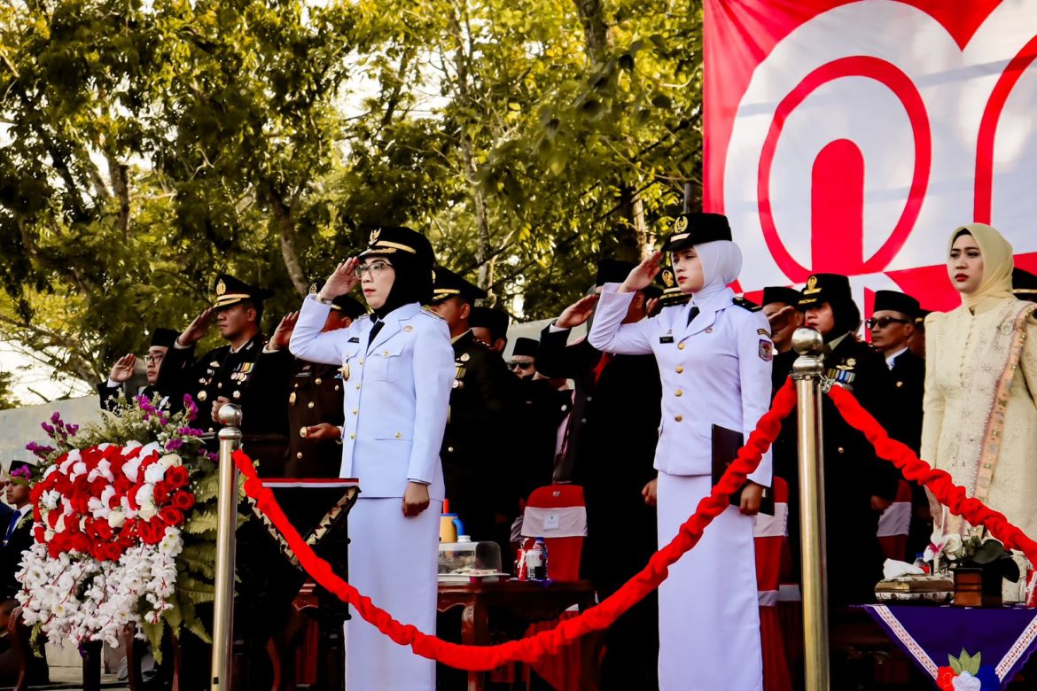 Pemkab Way Kanan Gelar Upacara Peringati Hari Kemerdekaan Republik Indonesia Ke-80 Tahun 2025 di Lapangan Kopri,