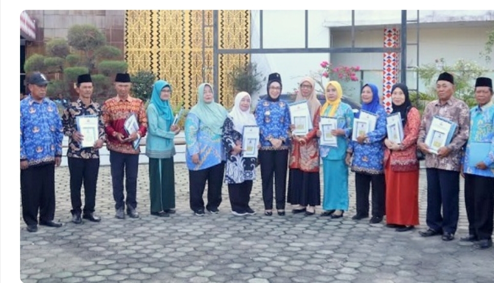 Pemkab Way Kanan Bagilan Tali Asih Ke Pada Purna ASN